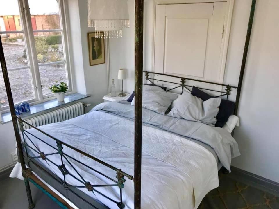 Liv Pa Oesterlen Bed&Breakfast Sandby Exterior photo